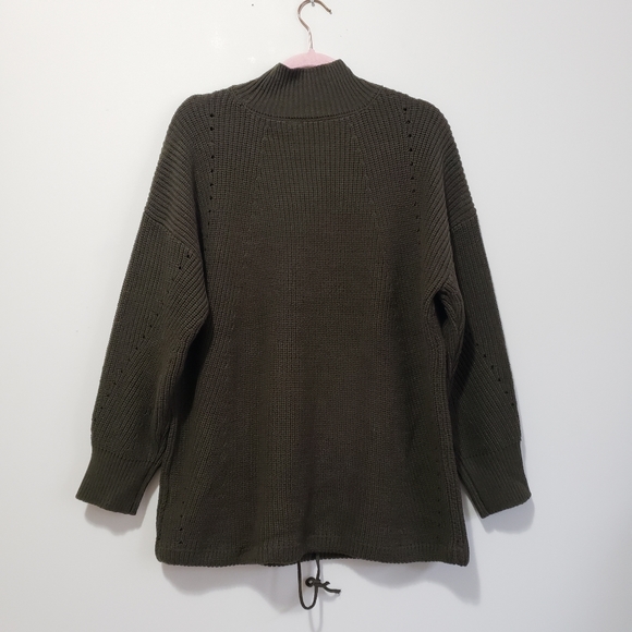 RDI oversized knit mock neck sweater with pocket - Picture 2 of 3